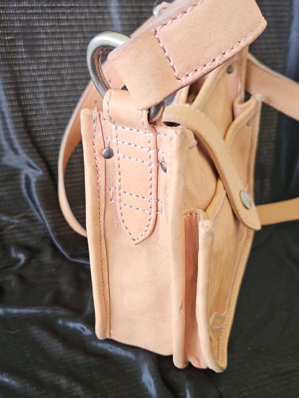 FRYE CROSSBODY HANDBAG, FRYE TAN LEATHER BAG - Picture 11 of 12